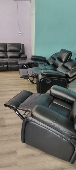 New recliner sofa and love seat both on sale now don't miss
