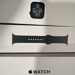 Brand New Apple Watch 44mm Gen 2 