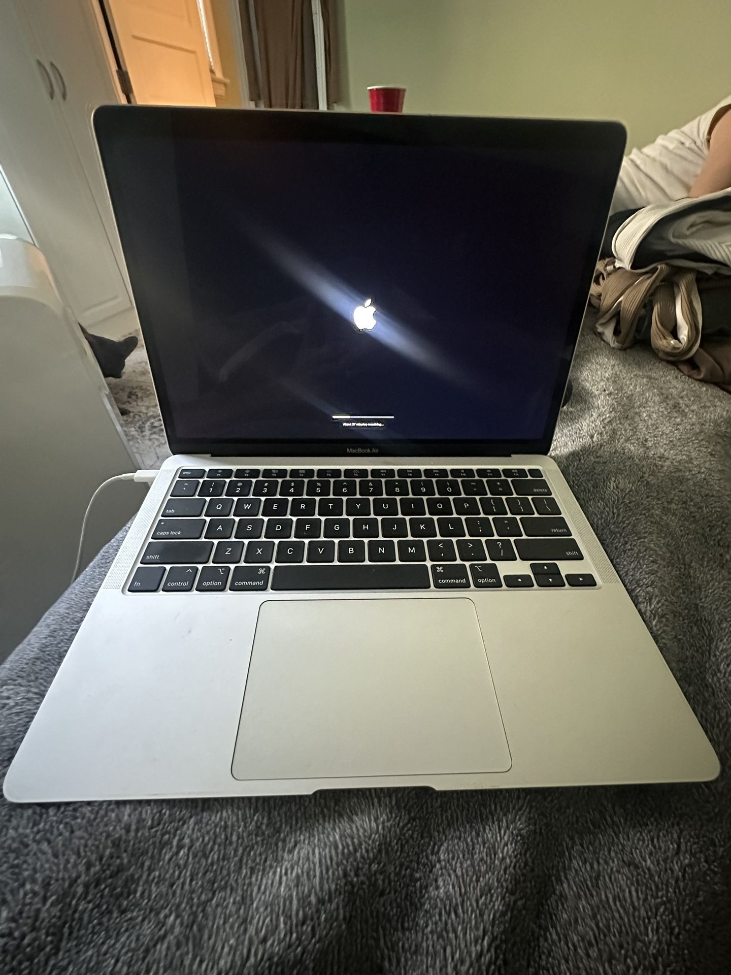 2017 Macbook Pro 13 2.3 i5 16GB 256GB OSX Ventura