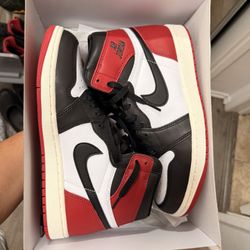 Jordan 1 Black Toe 2025