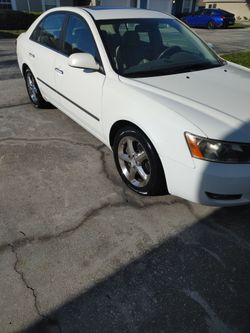 Hyundai sonata