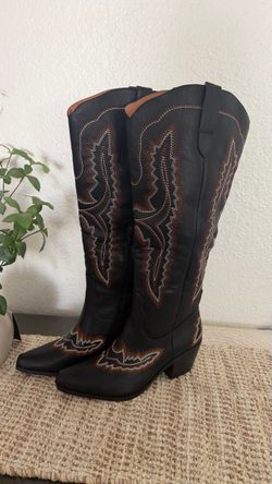 Black Knee-High Western Cowgirl boots size 8 and 10 ✨new✨