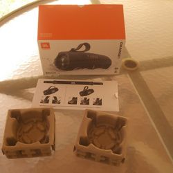 JBL  Charge 6 - Box