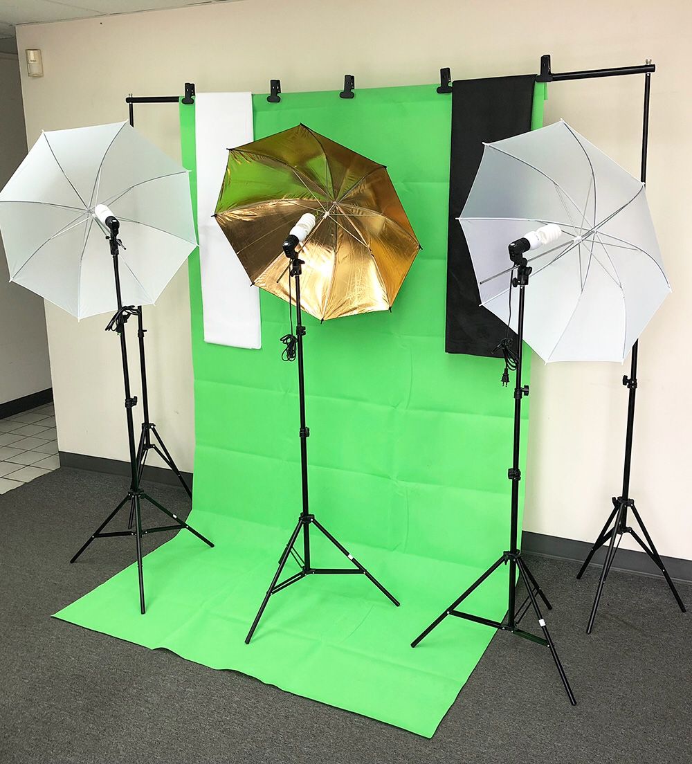 New $80 Photo Set Studio Kit w/ Backdrop Stand, 3x Muslin Cloth, 3x Umbrella Lighting and Bulbs