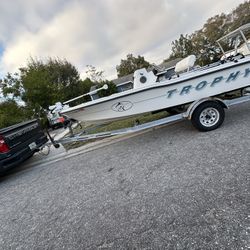 Bayliner Trophy 97 With a 2000 90 Horse Johnson 2 Stroke 