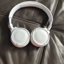 Jbl 520