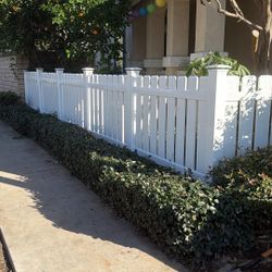 Straight Picket White Fence