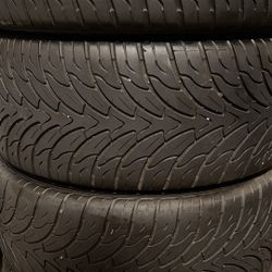 Tires For Truck/SUV (includes Rims) Size 305/40r22 115v xl