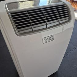 Black + Decker Portable AC 