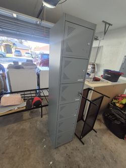 Vertical Cabinet With Keys Brand New