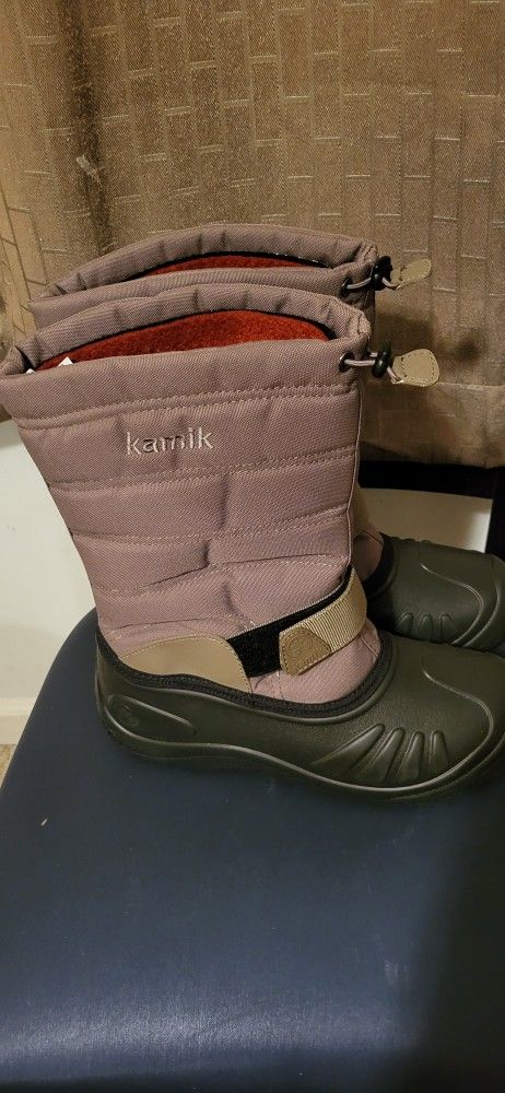  Brand New KAMIK Boots