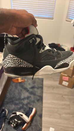 Air Jordan Son of Mars Sneakers