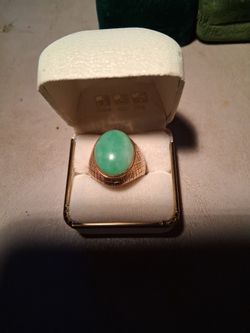 14K Jadeite Ring