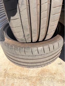 2 tires 245/35/19 Michelin pilot sport