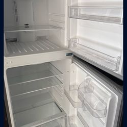 Refrigerador $330 