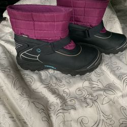 Snow Boots