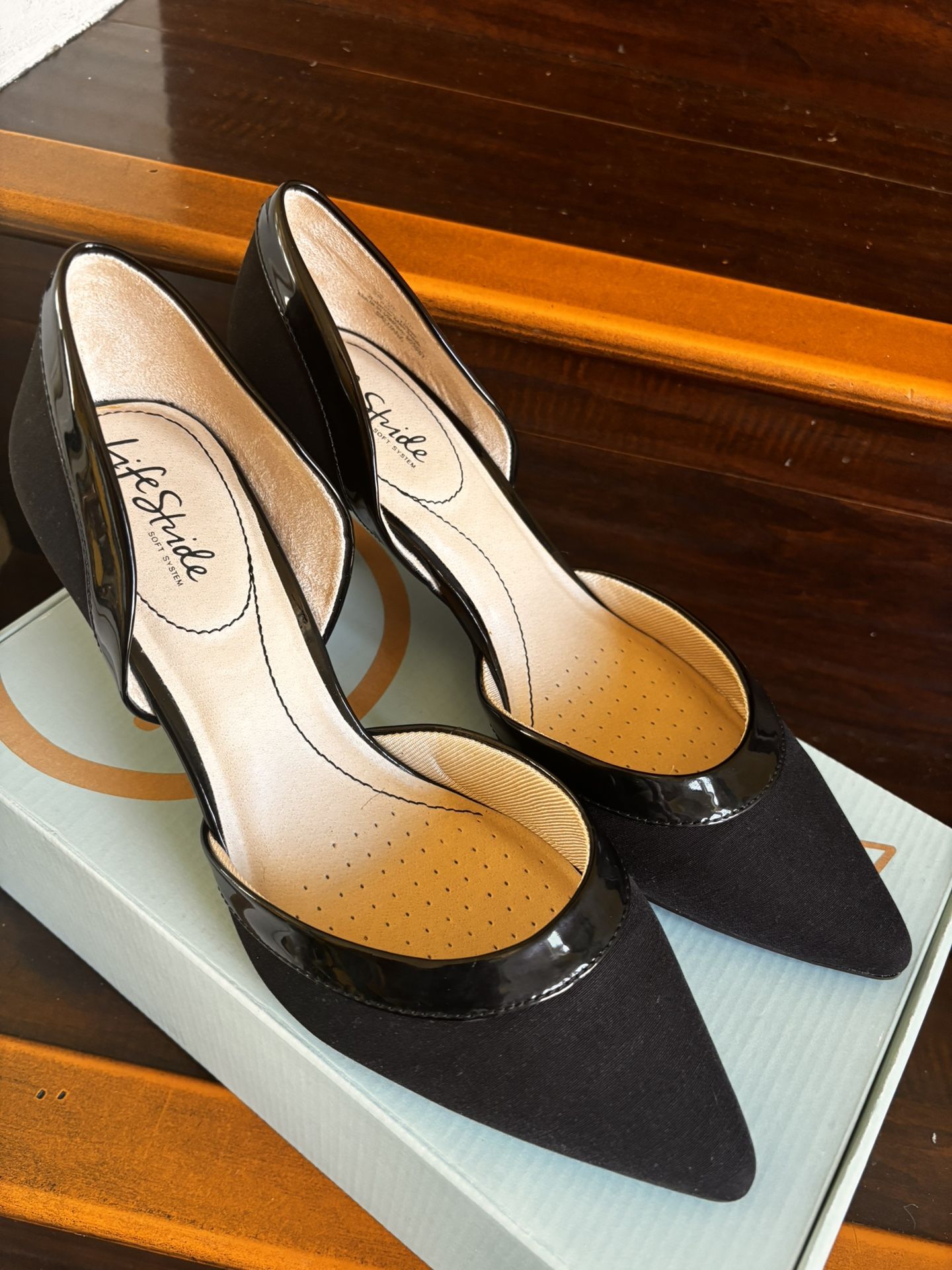 Life Stride Black Heels