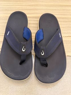 OluKai Flip Flop Sandals size 10