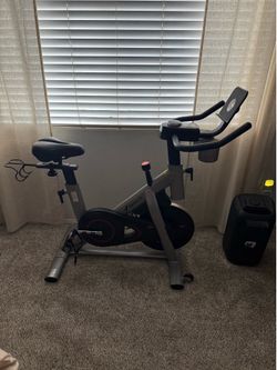 Stationary bike, never used!