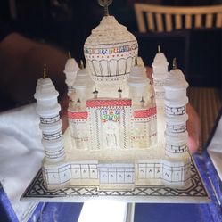 Alabaster Taj Mahal In Original Box 4”