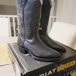 Ariat Heritage Boots  Size #8 Brand New 