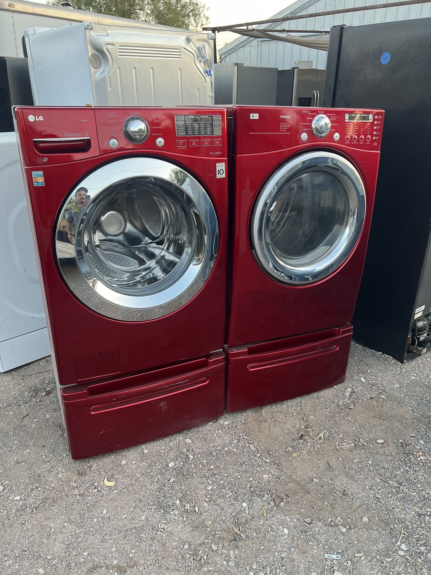 LG WASHER AND DRYER
