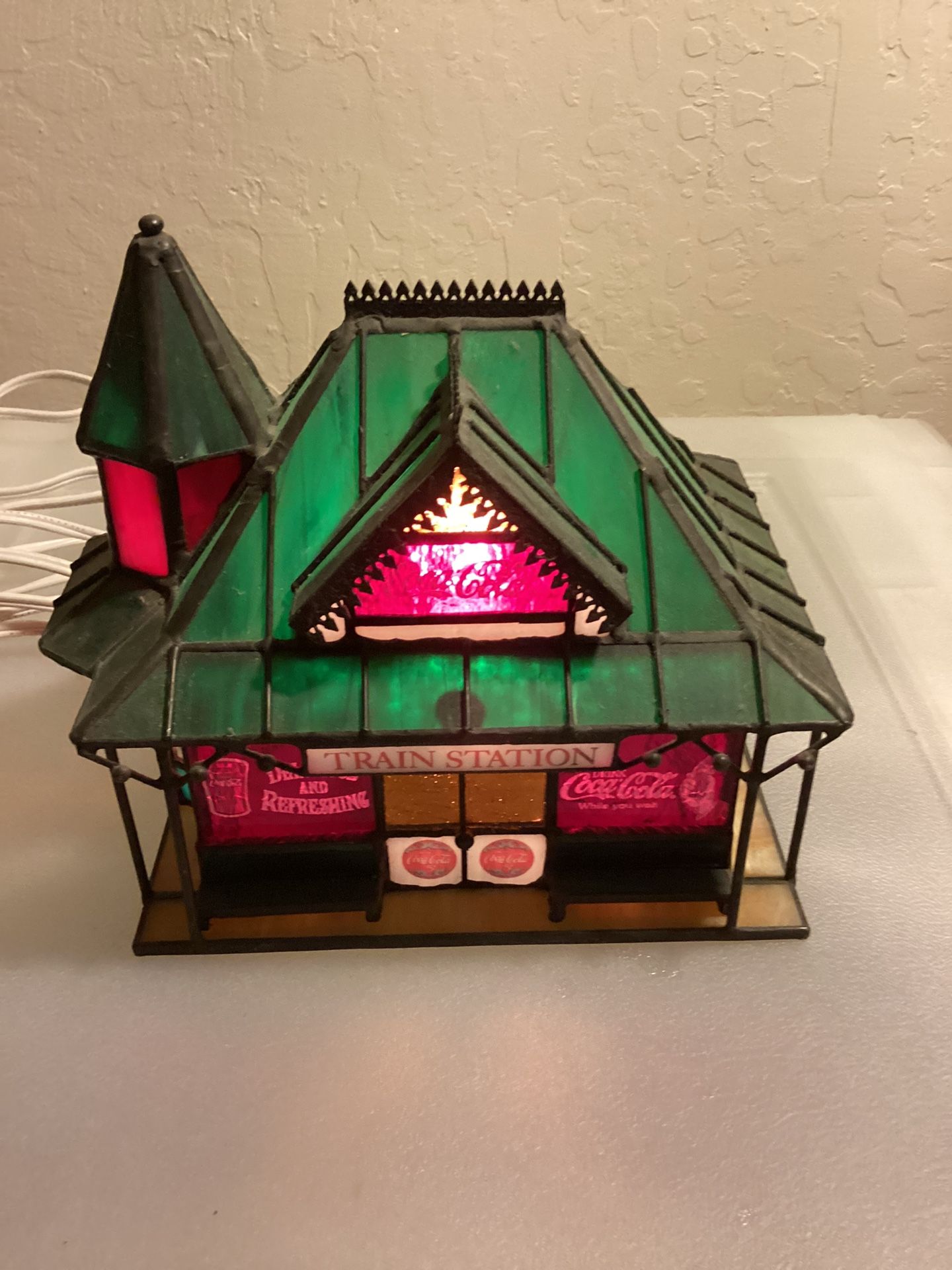 1997 Franklin Mint THE COCA-COLA Stained Glass Train Station With