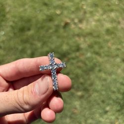 Moissanite pendant