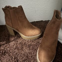 Women’s Boots