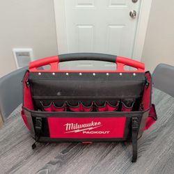 Milwaukee 20 in. PACKOUT Tote