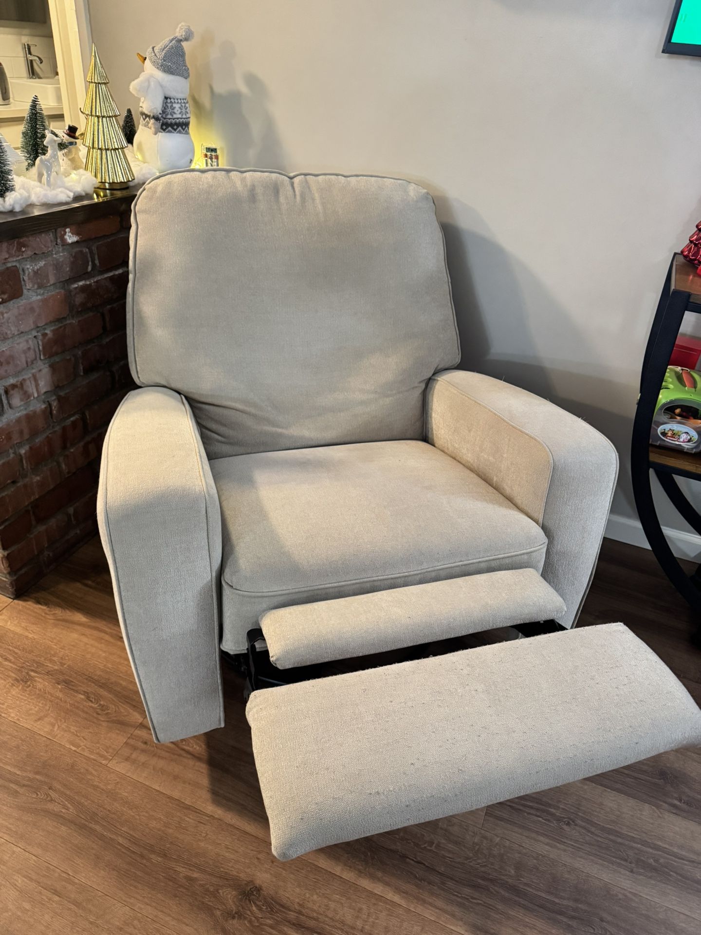Recliner/Rocking Chair
