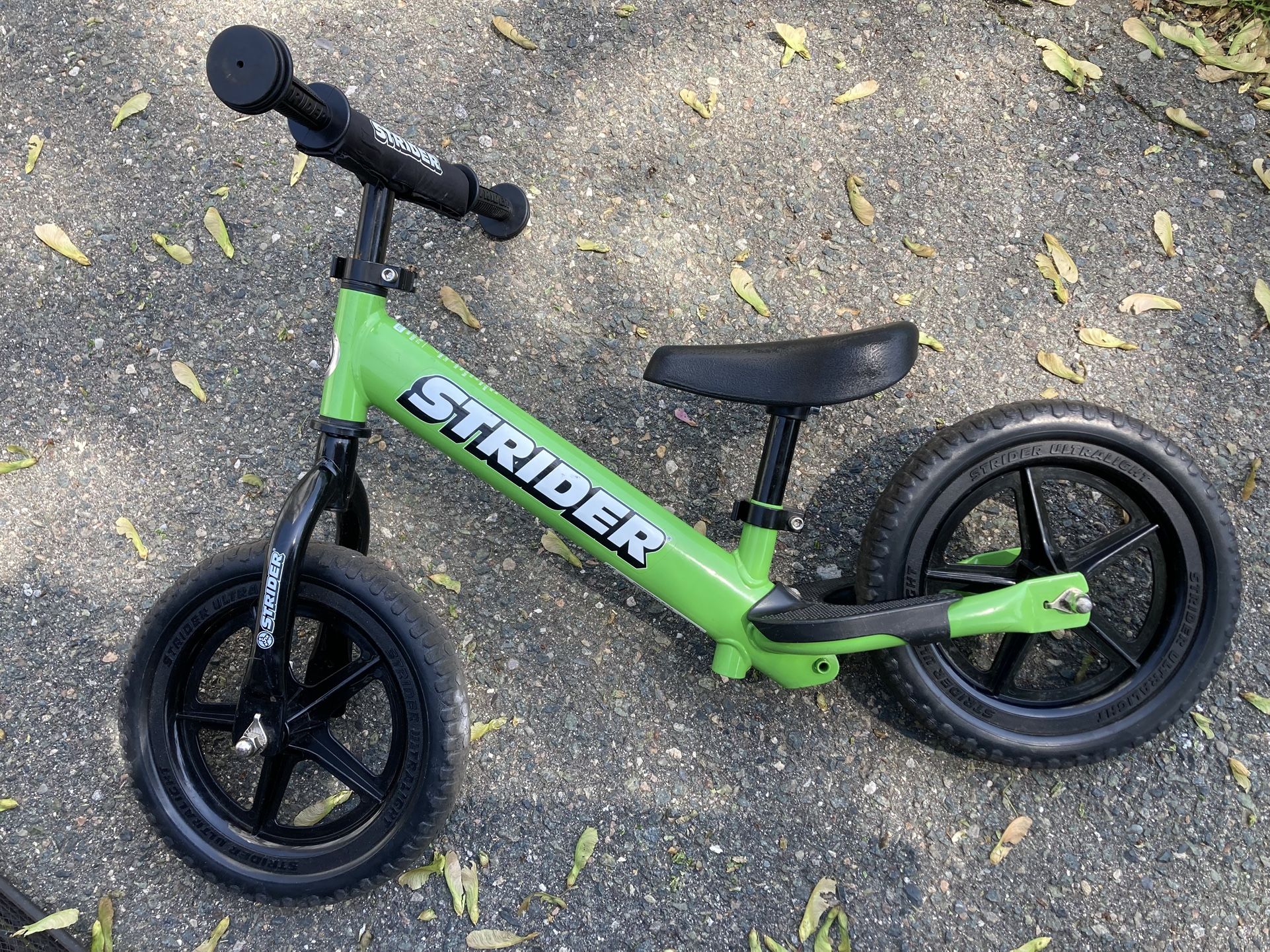 STRIDOR 11-12”Ultralight Balance Bike. Mint!!