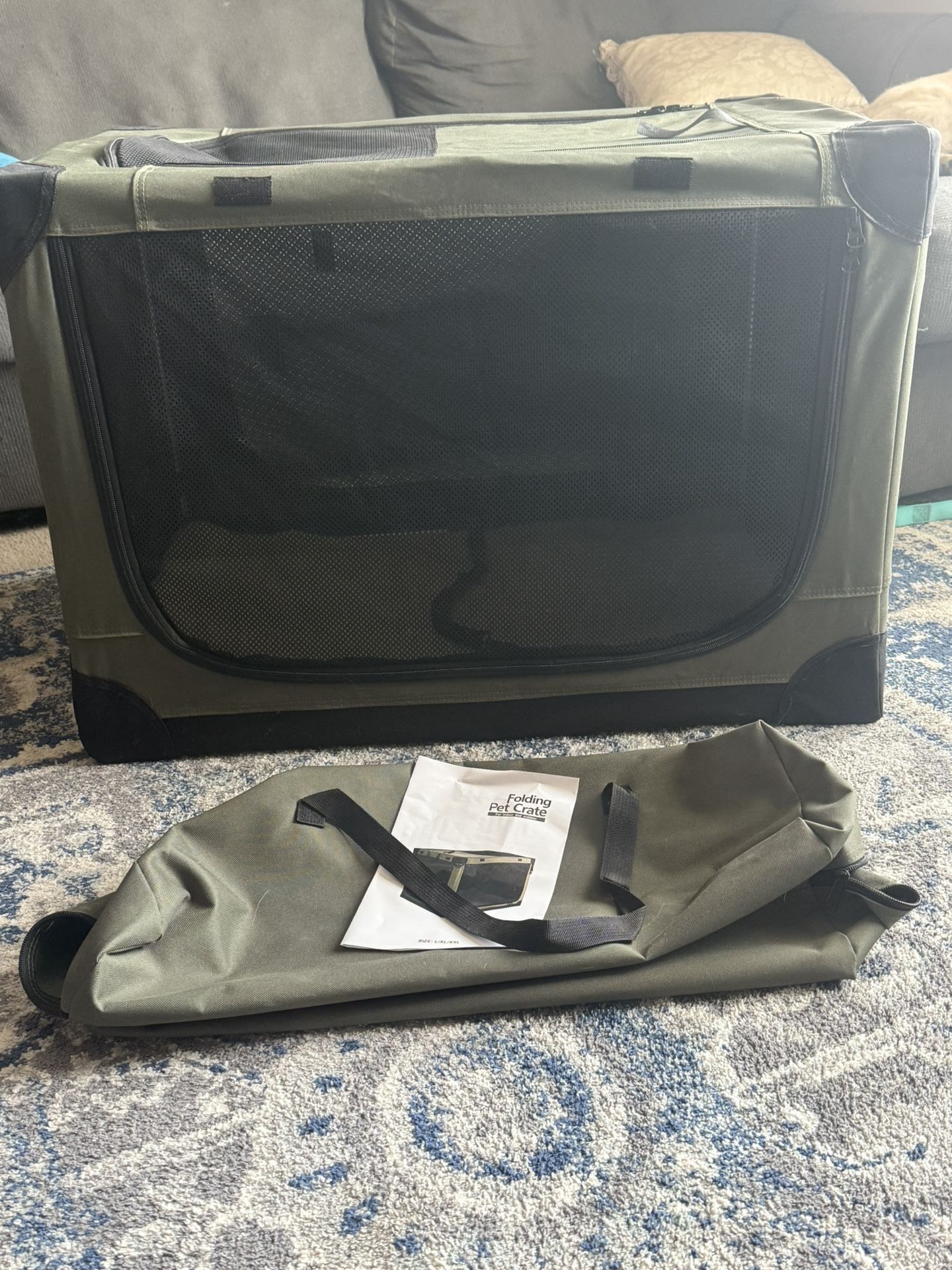 Travel Dog Kennel NEW