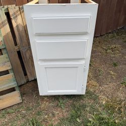 White Cabinet 