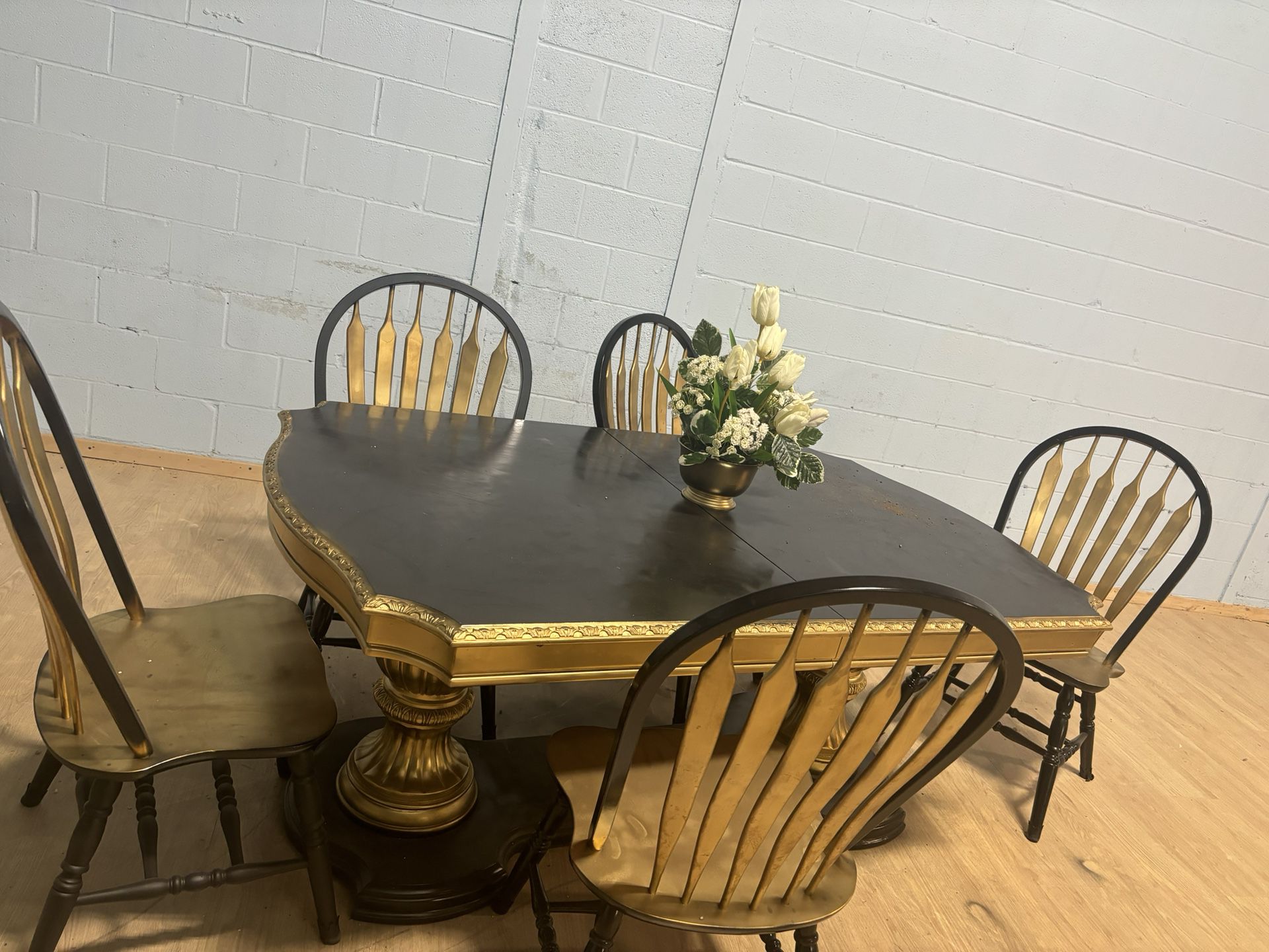 Table And 6 Chairs Gold And Black 