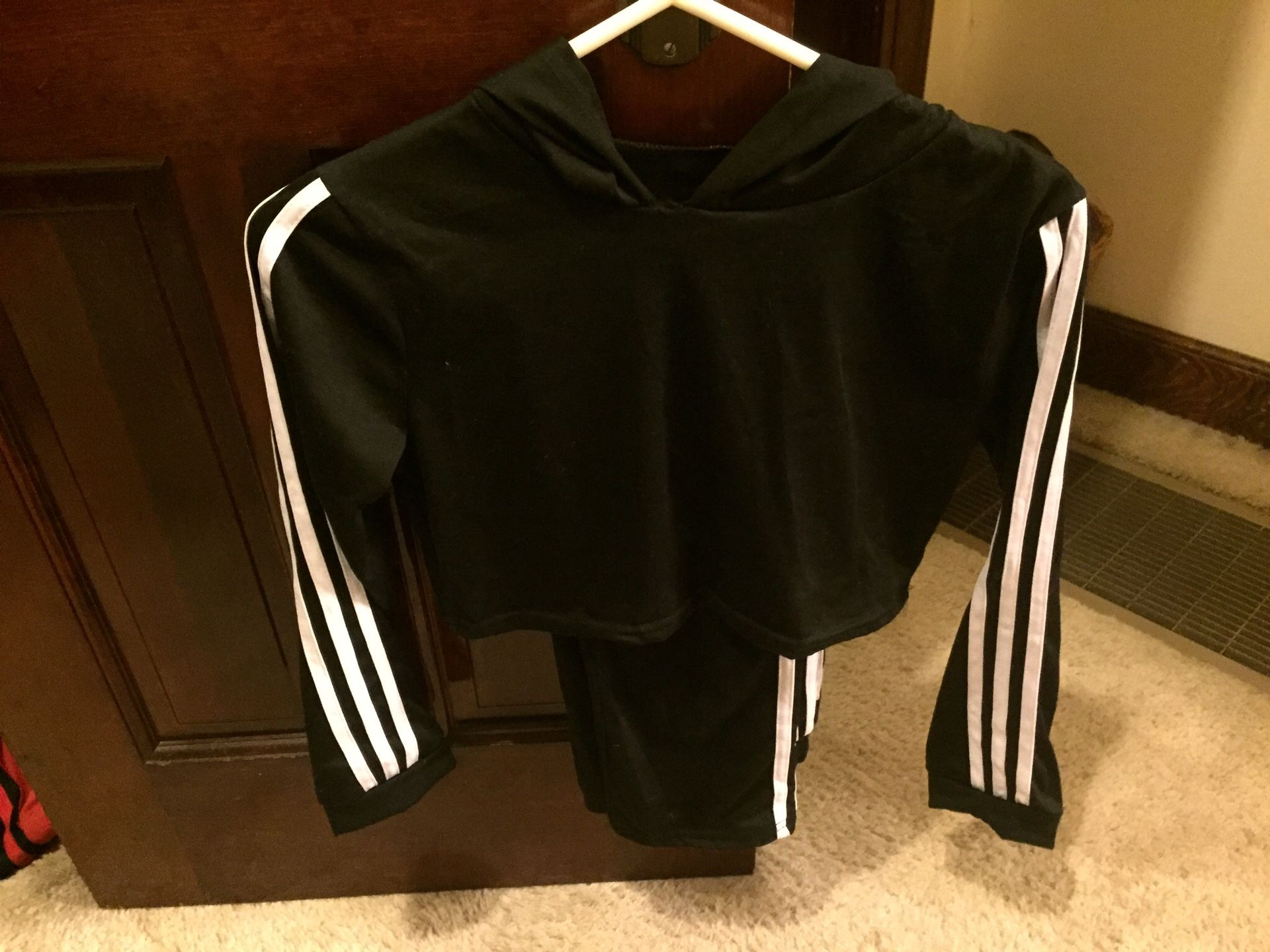 Black & white hooded crop top-tracksuit