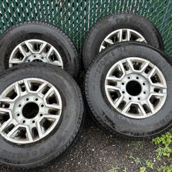 Tires/wheels For Truck (Firestone)