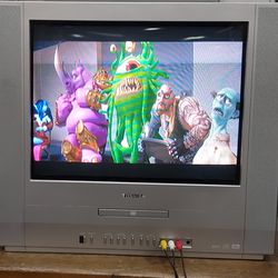 20" CRT TV Flat Color Retro Gaming Television model 2003