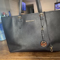 Michael Kors Large Tote Bag 
