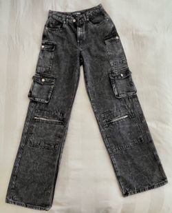 Fashion Nova Tall Cargo Jeans – Size 9 – 37” Inseam – Acid Wash Black