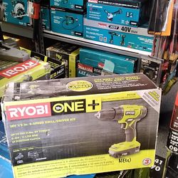 RYOBI ONE + 18V 1/2 IN. 2- SPEED DRILL/ DRIVER KIT