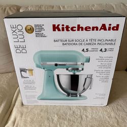 Kitchenaid Deluxe 4.5 Quart Tilt-Head Stand Mixer - Mineral Water Blue BRAND NEW