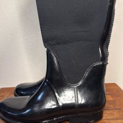 Size 8 Women’s Rain Boots 