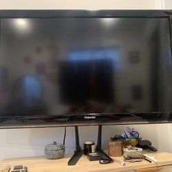 Toshiba Television - 40 inches