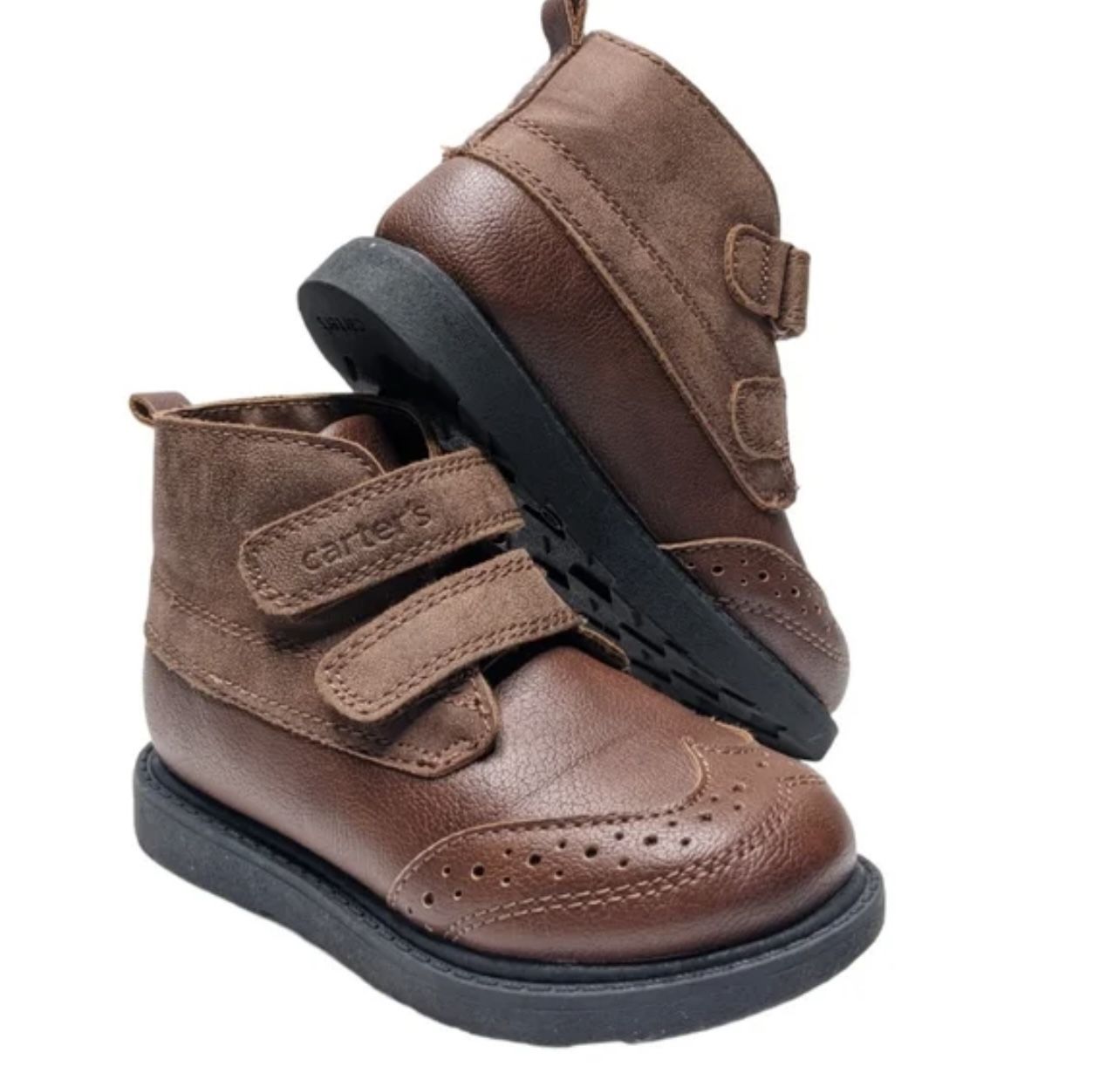 Carters kids boots size 11 used great condition