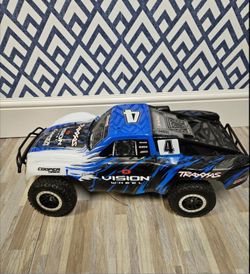 Traxxas TRX Blue Slash