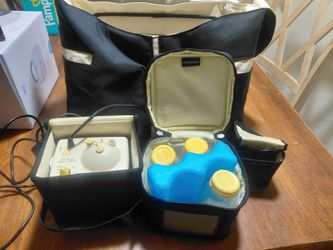 Madela pump and accessories