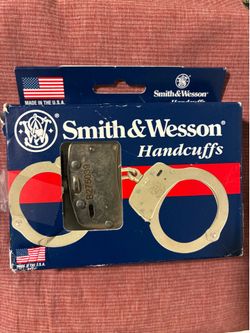 New Smith & Wesson Handcuffs
