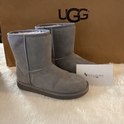 Women Size 5 Koola By Ugg
