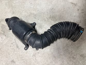 2003-2009 Toyota 4 runner factory intake tube